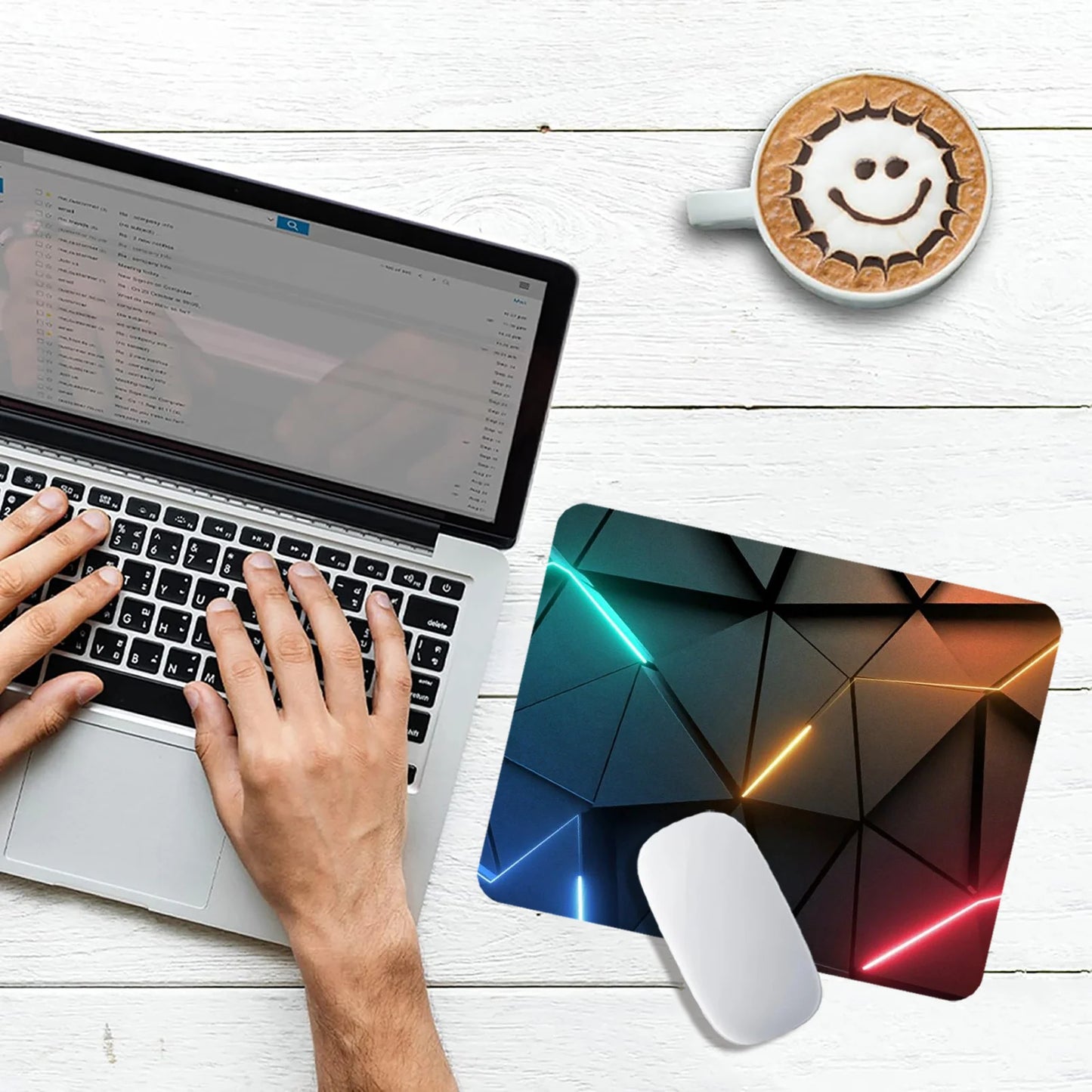 Tapis de souris XL motif géométrique néon, comparaison des formats