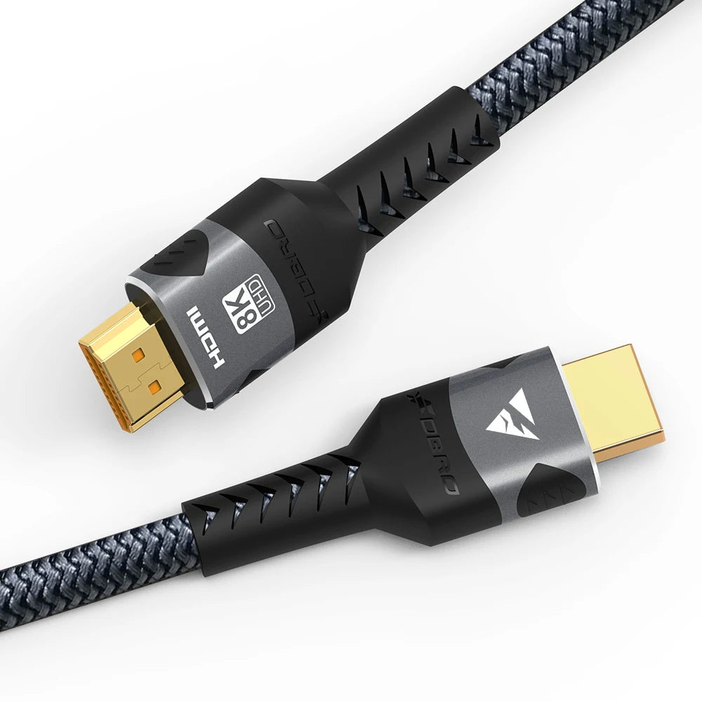Câble HDMI 2.1 8K branché sur une PS5